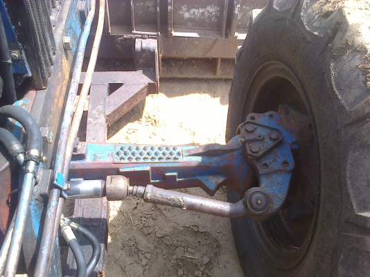 ขายฟอร์ด 6640 คาราโร  ดันหน้าผาน3 ไม่มีทะเบียนสภาพเดิมๆ