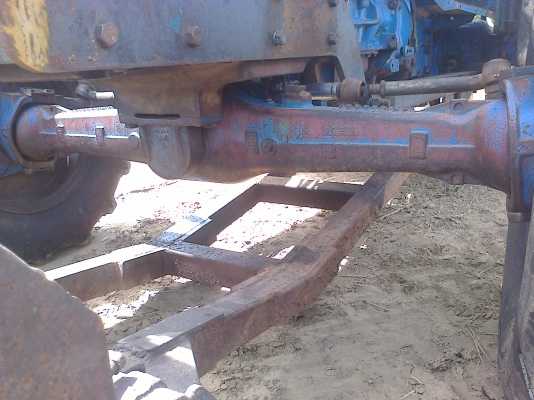 ขายฟอร์ด 6640 คาราโร  ดันหน้าผาน3 ไม่มีทะเบียนสภาพเดิมๆ