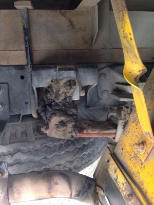 HINO  6 ล้อช่วงสั้น รถห้างแท้เดิมทั้งคัน จดทะเบียนปี 47 เครื่องWO4D รถพร้อมใช้ เอกสารพร้อมโอน