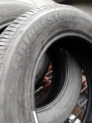 185/65R15  BRIDGESTONE  B250  ชุด 4 เส้น TEL.081-427-3941