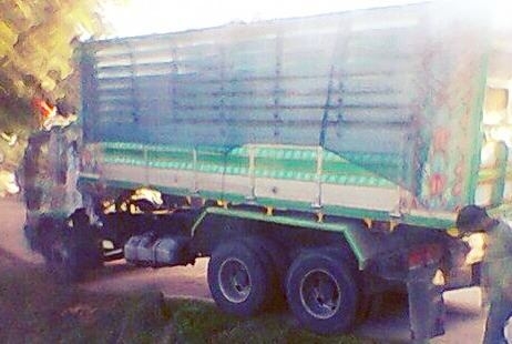 **1,000,000 บ.ต่อรอง**ขาย10ล้อเพลาเดียวดั้มเกษตรสวยๆ HINO FL3H HO7D 195HP เครื่องเดิมเกียร์เดิม แน่นๆ แรงดี ช่วงล่างคัสซีสวยไม่ปะไม่ดามกระบะดั้มเนียมเกษตรสภาพสวย พื้นสวยข้างสวย หัวเก๋งสวยไม่ผุ ภายในสวยคอนโซลครบ พ.พาวเวอร์ เบรคทริฟฟี่ ยางดี10เส้น สีสันสวย **1,000,000 บ.ต่อรอง**ขาย10ล้อเพลาเดียวดั้มเกษตรสวยๆ HINO FL3H HO7D 195HP เครื่องเดิมเกียร์เดิม แน่นๆ แรงดี ช่วงล่างคัสซีสวยไม่ปะไม่ดามกระบะดั้มเนียมเกษตรสภาพสวย พื้นสวยข้างสวย หัวเก๋งสวยไม่ผุ ภายในสวยคอนโซลครบ พ.พาวเวอร์ เบรคทริฟฟี่ ยางดี10เส้น สีสันสวย