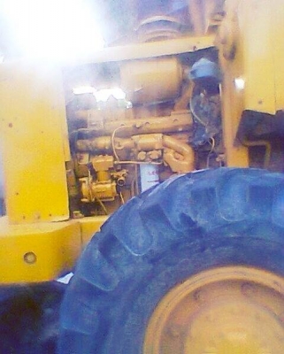 ***ขายแล้วครับขอบคุณ Truck2hand ขายรถตักล้อยาง CAT 920 เครื่องเดิม ปั้มเดิม เอวอ่อน เครื่องดีแรงดี ปั้มดี แขนสวย ตกดีเร็ว ยางดี 4เส้น สีสันสวยบอดี้ดี พร้อมใช้งาน เอกสารสัญญาซื้อขาย ราคาต่อรอง ได้เด้อ พี่น้องครับ