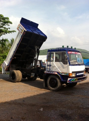 ขายหกล้อดั้มใหญ่ fuso พร้อมใช้ทะเบียนพร้อม