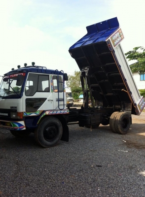 ขายหกล้อดั้มใหญ่ fuso พร้อมใช้ทะเบียนพร้อม