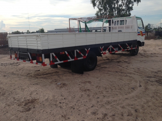 ขายรถ 6 ล้อ HINO KM เครื่อง 110 แรงม้า ทะเบียนแจ้ง ม.79 กระบะยาว 6 ม. กว้าง 2.37 เมตร เครืองดี คัสซี