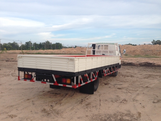 ขายรถ 6 ล้อ HINO KM เครื่อง 110 แรงม้า ทะเบียนแจ้ง ม.79 กระบะยาว 6 ม. กว้าง 2.37 เมตร เครืองดี คัสซี