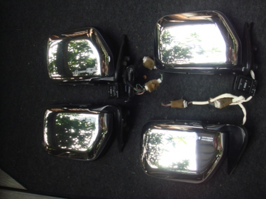 ขายกระจกมองข้างไฟฟ้าโครเมี่ยมพร้อมสวิทช์ของเซิฟ(surf)สภาพสวยๆใส่ไม้ตี้ครับ เก่าญี่ปุ่น