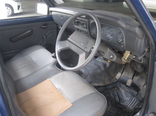 Mazda familia กะป๊อ 1.4e 5 เกียร์ ปี97 สวยเดิมบาง เครื่องดีน้องๆป้ายแดง แอร์หนาว ภาษี58 ช้าอด