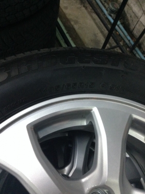 ขายแม็กcivicขอบ15 พร้อมยางดอกหนา ขายแม็กcivicขอบ15 พร้อมยางดอกหนา