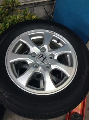 ขายแม็กcivicขอบ15 พร้อมยางดอกหนา