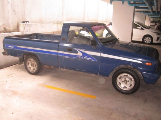 Mazda familia กะป๊อ 1.4e 5 เกียร์ ปี97 สวยเดิมบาง เครื่องดีน้องๆป้ายแดง แอร์หนาว ภาษี58 ช้าอด