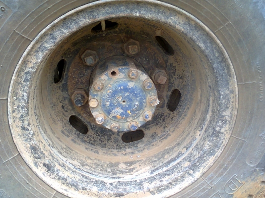 ขาย หกล้อดั้ม ฮีโน่ FC180 แรงม้า