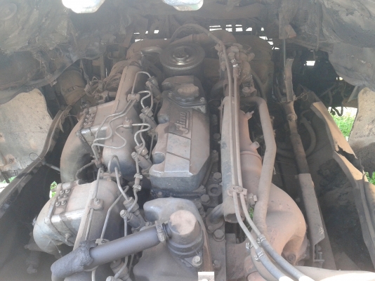 ต้องการขาย รถ 10 ล้อ / HINO หัวลากรถน้ำมัน ( หัว+หาง ) ลดราคาครับเหลือ 685000 บาทครับ