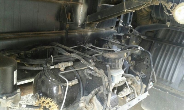 รถฮีโน่ 6 ล้อดั้ม  220 แรงม้า. ปี 56  ( รถวิ่ง 2x,xxx กม. )  สนใจติดต่อ 081 - 6079515