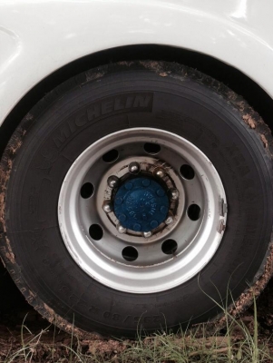 ขายรถบัส 6 ล้อ ยี่ห้อ NISSAN 330 แรงม้า ขายรถบัส 6 ล้อ ยี่ห้อ NISSAN 330 แรงม้า