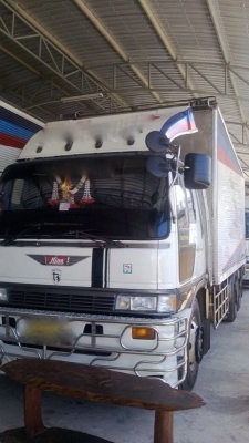 รถฮีโน่ 10 ล้อ ตู้เย็น FL3H  195 แรงม้า. ปี 38  สนใจติดต่อ 081 - 6079515