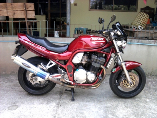 ขาย bandit'1200 สภาพสวย สีเดิม เครื่องแน่นๆ ท่อbeetไทเทเนี่ยม แท้ทั้งเส้น อินวอย์+ป้ายแดง ราคา69,000.-  ทางผ่านกรุงเทพส่งฟรีวันนี้