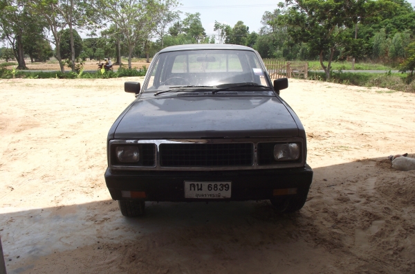 isuzu kb22 4ประตู