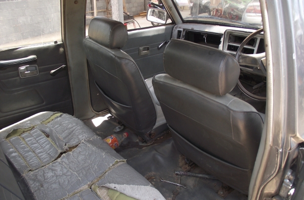 isuzu kb22 4ประตู