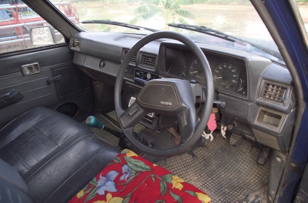 ลดราคาเหลือ 50000 คับ hilux hero