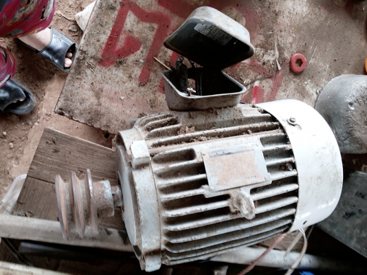 ขายมอเตอร์ไฟฟ้า3เฟส 3แรง ขายมอเตอร์ไฟฟ้า3เฟส 3แรง