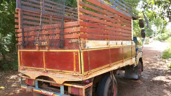 ***ขายแล้วครับขอบคุณ Truck2hand ขายแต๋น4ล้อช่วงล่างใหญ่สภาพสวยๆ เครื่องKUBOTA ET11 แรง เครื่องดีสตาร์ทติดง่าย มีเครื่องเสียงเพราะๆ ช่วงล่างคัสซีเหล็กรางหน้า5 คานหน้าตรง เฟืองท้ายเพลาลอยโตโยต้า สโลวจิ๊ปฟอร์ด คัสซีสวยไม่ปะไม่ดาม พ.ธรรมดา กระบะพื้นไม้คอกไม้ส