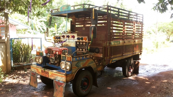 ***ขายแล้วครับขอบคุณ Truck2hand ขายแต๋น4ล้อช่วงล่างใหญ่สภาพสวยๆ เครื่องKUBOTA ET11 แรง เครื่องดีสตาร์ทติดง่าย มีเครื่องเสียงเพราะๆ ช่วงล่างคัสซีเหล็กรางหน้า5 คานหน้าตรง เฟืองท้ายเพลาลอยโตโยต้า สโลวจิ๊ปฟอร์ด คัสซีสวยไม่ปะไม่ดาม พ.ธรรมดา กระบะพื้นไม้คอกไม้ส