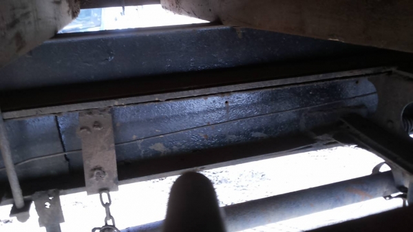 **285,000 บ.ต่อรอง**ขาย6ล้อช่วงล่างใหญ่ ISUZU KS วางเครื่อง115 4BD1 ฝาดำ เครื่องแน่นแรงเกียร์ร็อค6เกียร์ แรงๆ เกียร์ยาว ช่วงล่างFหน้า-หลัง คัสซีเก็บมาแล้ว ซับในสวยแข็งแรง ข้างนอกไม่สวยมีผุมีเชื่อมมีแตกมีปะ กระบะพื้นเหล็กคอกไม้ สูงฝาทึบไม้ สภาพดีไม่ผุ ยาว4