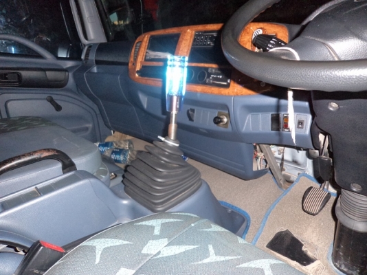 ขายรถบรรทุกดิน 6 ล้อ HINO MEGA FC 150 HP TURBO ปี 50 สวยครับ