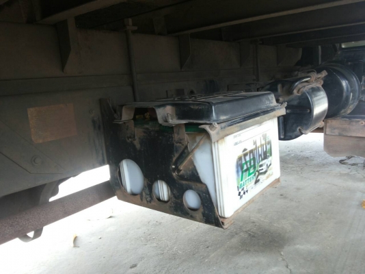 รถบรรทุก 6 ล้อใหญ่ HINO ปี2536 รุ่นFC2WEKA ราคา 430,000 บ.