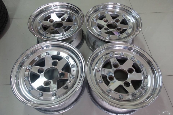 13x6 ล้อนอกแท้2ชิ้น 4/114