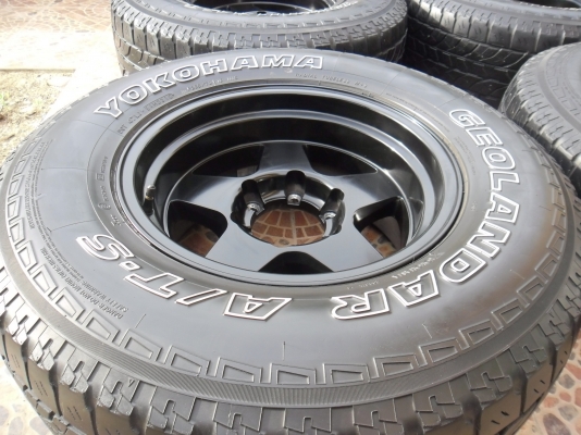 ขายmax 16x8 off-25 สีดำ+ยางyokohama at 265/70/16 ปี 10 1 ชุด ขายmax 16x8 off-25 สีดำ+ยางyokohama at 265/70/16 ปี 10 1 ชุด