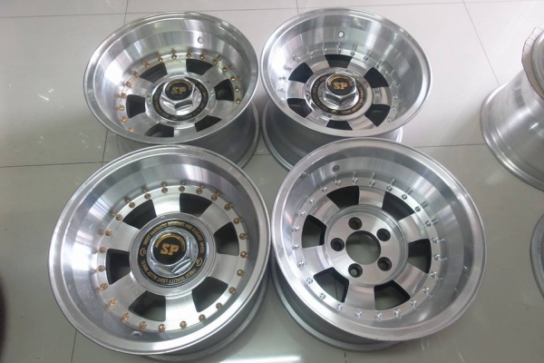 ล้อนอก SP ออฟ2ชั้น 15x8.5 ET-27 ล้อเก่าเก็บ