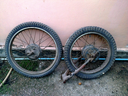 ขายล้อหน้า-หลังวิบาก ts125  ราคา 1000