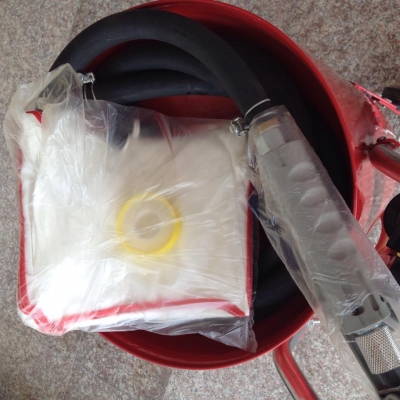 เครื่องยิงทรายระบบแรงดัน ของใหม่ ต่อลมเข้าใช้งานได้เลย เครื่องยิงทรายระบบแรงดัน ของใหม่ ต่อลมเข้าใช้งานได้เลย