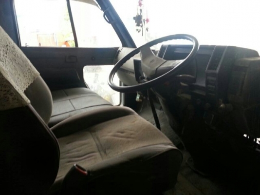 ขายISUZU NKR110แรง เครื่องดี แคชซีสวย เอกสารพร้อมโอน