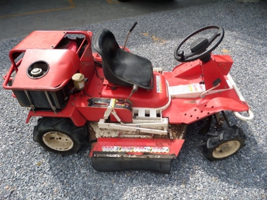 เครื่องตัดหญ้า SATO SRM 998 VH แบบนั่งขับ เครื่องยนต์ 14 แรง