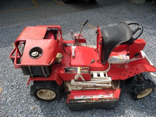 เครื่องตัดหญ้า SATO SRM 998 VH แบบนั่งขับ เครื่องยนต์ 14 แรง