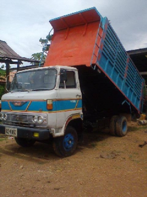 **290,000 บ.ต่อรอง**ขาย6ล้อดั้มเกษตรต่อใหม่ HINO KM310 เครื่องเดิมเกียร์เดิม DQ100 90HP 6สูบ เครื่องดีแรงดีอึด เกียร์ดีไม่หลุด สโลวกลาง ช่วงล่างFหน้า-หลัง คัสซีดี ไม่ปะไม่ดาม กระบะดั้มเหล็กเกษตรต่อใหม่ 4.20ม.สภาพสวยสด หัวเก๋งเดิมๆภายในดีคอนโซลดี พ.ธรรมดา **290,000 บ.ต่อรอง**ขาย6ล้อดั้มเกษตรต่อใหม่ HINO KM310 เครื่องเดิมเกียร์เดิม DQ100 90HP 6สูบ เครื่องดีแรงดีอึด เกียร์ดีไม่หลุด สโลวกลาง ช่วงล่างFหน้า-หลัง คัสซีดี ไม่ปะไม่ดาม กระบะดั้มเหล็กเกษตรต่อใหม่ 4.20ม.สภาพสวยสด หัวเก๋งเดิมๆภายในดีคอนโซลดี พ.ธรรมดา