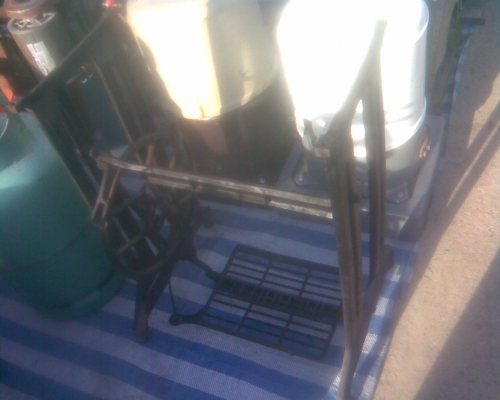 ขาจักรเหล็กหล่อ