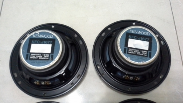 ลำโพง 6" Kenwood แกนร่วมสามทาง(3way) ยกชุด 4 ตัว สวยๆถูกๆ