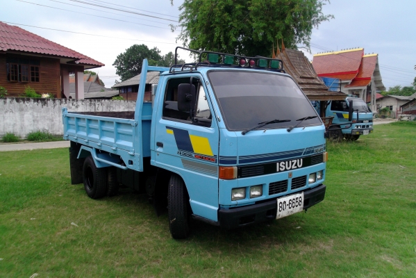 ISUZU NKR 88แรง ปี34 เกรีย์ยาว ISUZU NKR 88แรง ปี34 เกรีย์ยาว