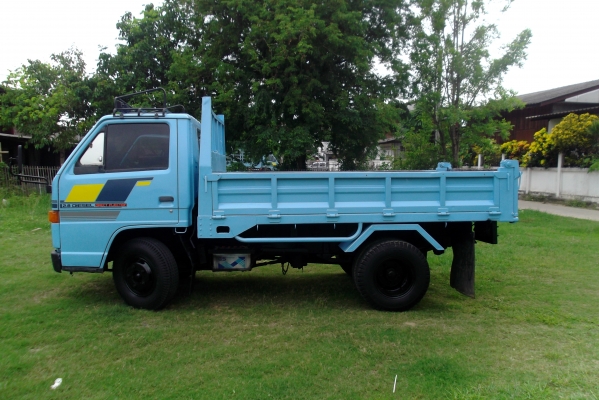 ISUZU NKR 88แรง ปี34 เกรีย์ยาว ISUZU NKR 88แรง ปี34 เกรีย์ยาว