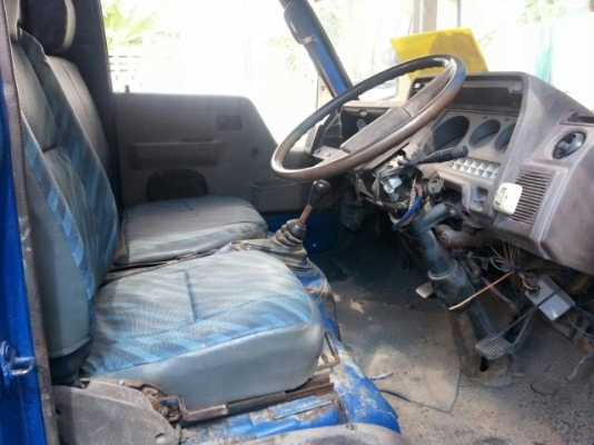 ขายTOYOTA 115แรง ยาว 4.30เมตร เครื่องดี แคชซีสวย เอกสารพร้อมโอน