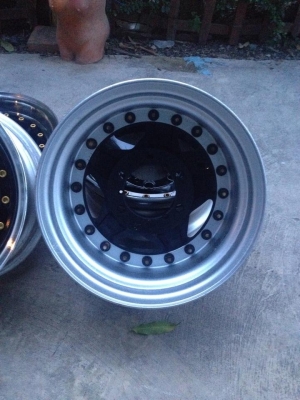 ขายล้อ 3 ชิ้นแท้ ขอบ 15x7 ET0 6/139.7 ประมูลจากญี่ปุ่นครับ