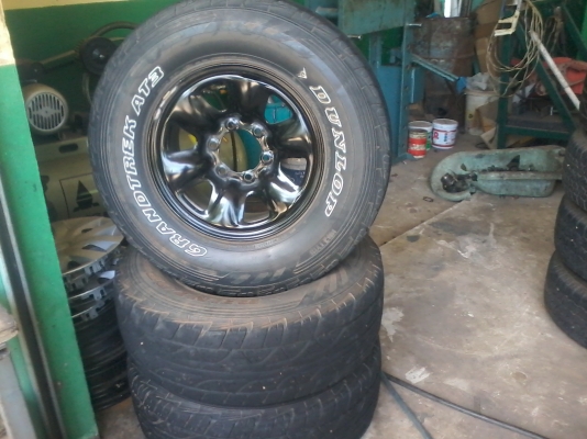 ขายแม็กพร้อมยางวีโก้ 4X4 สี่เส้น