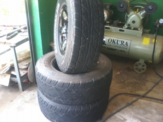 ขายแม็กพร้อมยางวีโก้ 4X4 สี่เส้น