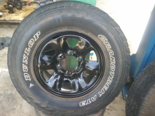 ขายแม็กพร้อมยางวีโก้ 4X4 สี่เส้น