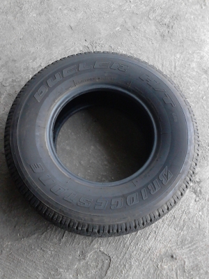 ขอบ 15    255/70R15 BRIDGE STONE DUELER H/T 689 ชุด 4 เส้น   TEL.081-427-3941