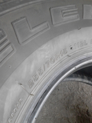 ขอบ 15    255/70R15 BRIDGE STONE DUELER H/T 689 ชุด 4 เส้น   TEL.081-427-3941